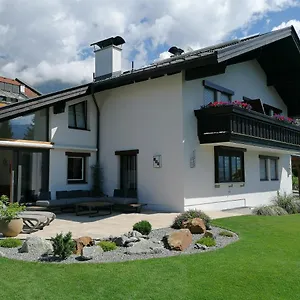 https://landhaus-plainer.ischgl-hotels.net