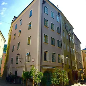 https://chiemseegasse-1.saalbachhinterglemmhotels.com